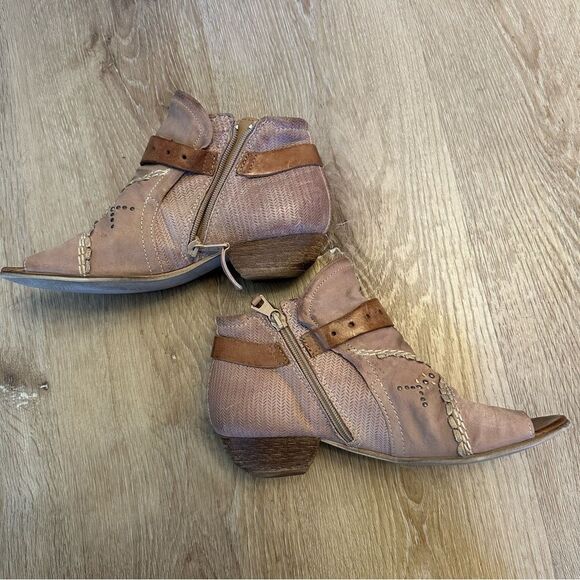 Miz Mooz Caitlin Ankle Leather Booties Peep toe shoes in Rose size 37/6.5-7 - Picture 8 of 11
